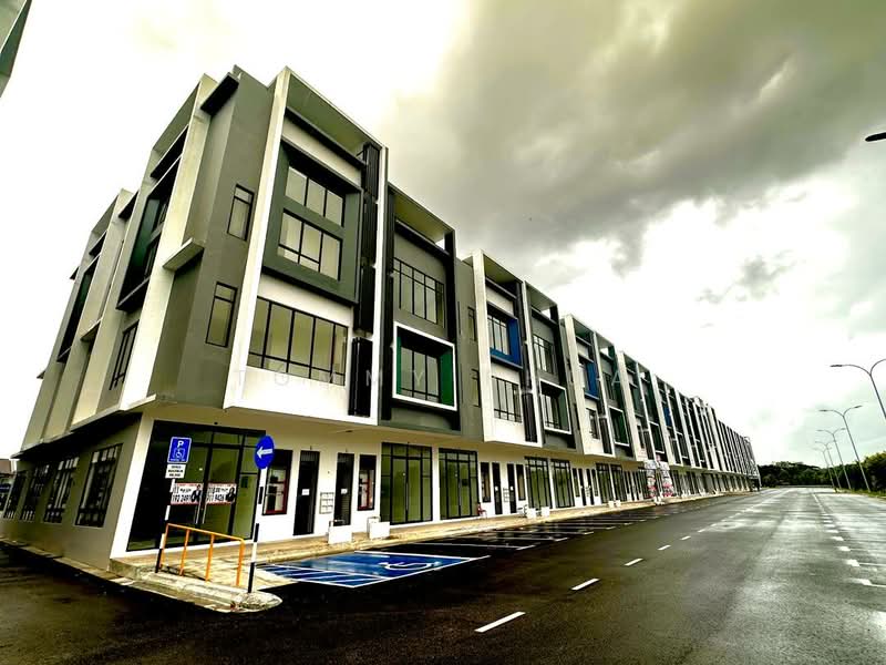 Shop / Office for Rent in Austin Crest (Johor Bahru) - Tommy Phua - Exterior - PropertyGuru.com.my