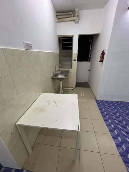 Apartment for Sale at Pangsapuri Seri Nipah - WP Loh - PropertyGuru.com.my