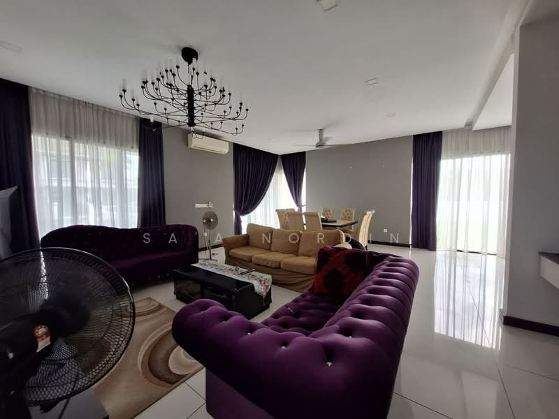 Link Bungalow for Sale in Elmina (Shah Alam) - Sa'a Nordin - Living Room - PropertyGuru.com.my