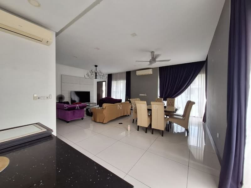 Link Bungalow for Sale in Elmina (Shah Alam) - Sa'a Nordin - Living Room - PropertyGuru.com.my