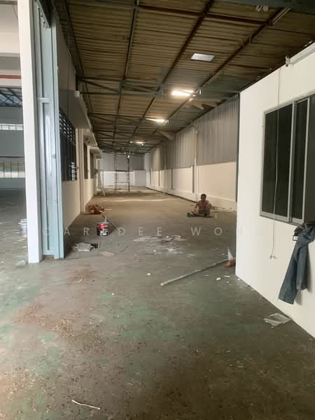 Kilang untuk Disewa di Taman Desa Cemerlang (Ulu Tiram) - Caridee Wong - Corridor - PropertyGuru.com.my