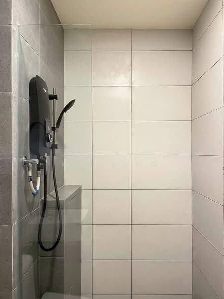Servis Apartment untuk Disewa di The Era @ Duta North - Kim Ling - Bathroom - PropertyGuru.com.my