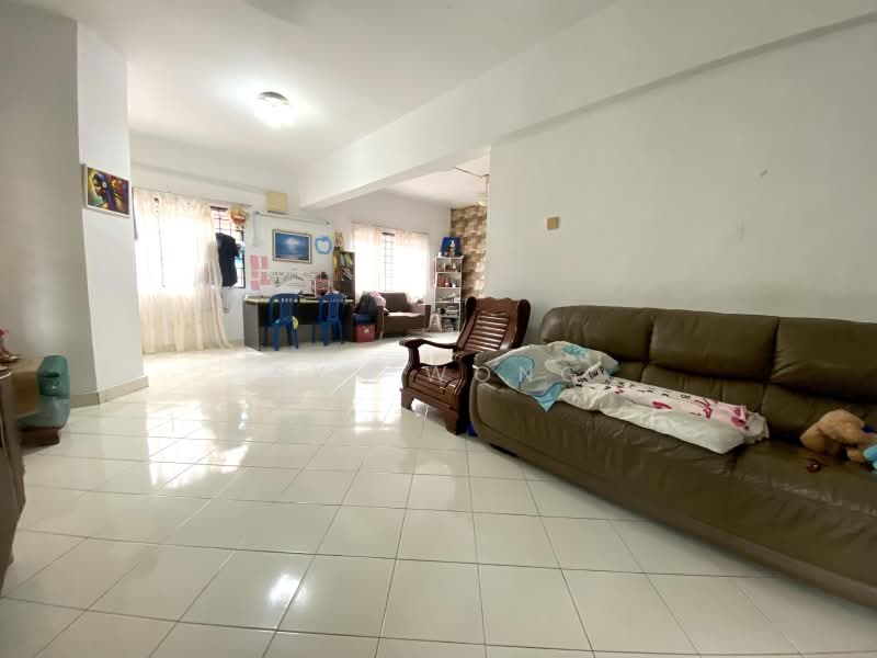 Rumah Teres 2 Tingkat untuk Dijual di Taman Puchong Hartamas (Puchong) - Sky Wong - Living Room - PropertyGuru.com.my