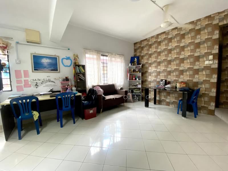 Rumah Teres 2 Tingkat untuk Dijual di Taman Puchong Hartamas (Puchong) - Sky Wong - Study - PropertyGuru.com.my