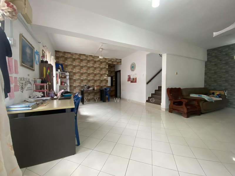 Rumah Teres 2 Tingkat untuk Dijual di Taman Puchong Hartamas (Puchong) - Sky Wong - Living Room - PropertyGuru.com.my