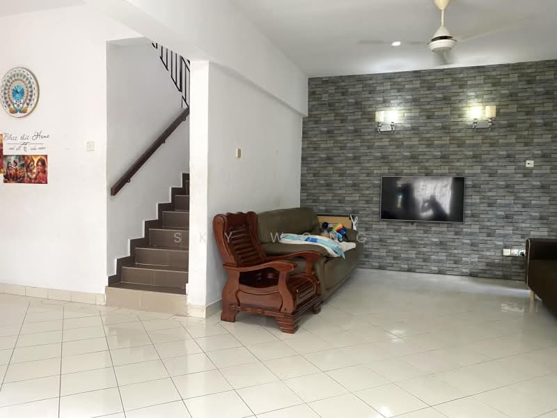 Rumah Teres 2 Tingkat untuk Dijual di Taman Puchong Hartamas (Puchong) - Sky Wong - Living Room - PropertyGuru.com.my