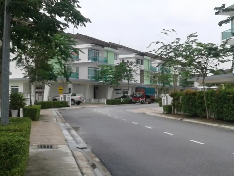 Semi-Detached House for Sale in Kinrara Residence (Puchong) - Bee Kim - Exterior - PropertyGuru.com.my