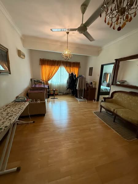 2-storey Terraced House for Sale in Bandar Kinrara Seksyen 5 (Bandar Kinrara) - Ruby Lim - Living Room - PropertyGuru.com.my