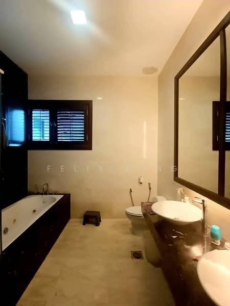 Semi-Detached House for Sale in Bandar Puteri Puchong (Puchong) - Felix Wong - Bathroom - PropertyGuru.com.my