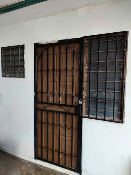 Flat for Sale at Pangsapuri SS8 Kelana Jaya - Wan Azemi Wan Daud - Exterior - PropertyGuru.com.my