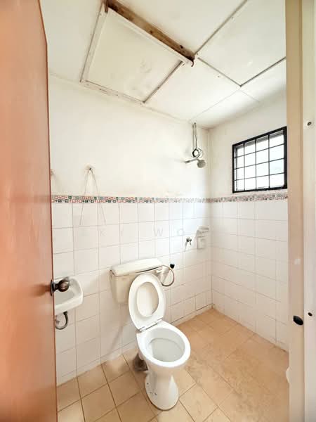 Rumah Teres 2 Tingkat untuk Dijual di Taman Puchong Hartamas (Puchong) - Sky Wong - Bathroom - PropertyGuru.com.my