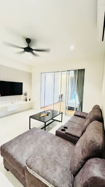 Servis Apartment untuk Disewa di Quill Residence - JL Loh - Living Room - PropertyGuru.com.my