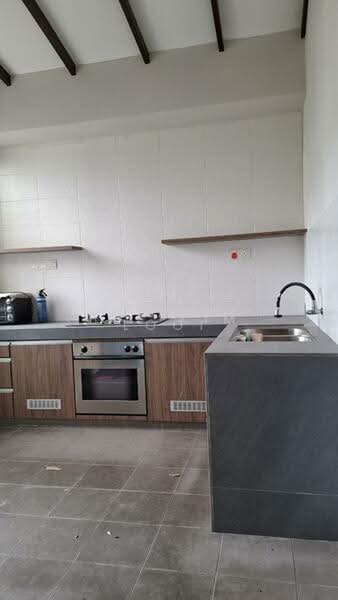 Rumah Berkembar untuk Dijual di Bukit Jelutong (Shah Alam) - Bee Kim - Kitchen - PropertyGuru.com.my