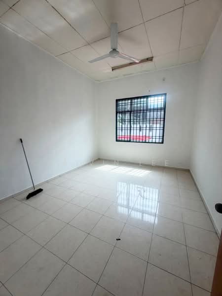 1-storey Terraced House for Sale in Taman Bestari Indah (Ulu Tiram) - Calvin Lee - PropertyGuru.com.my