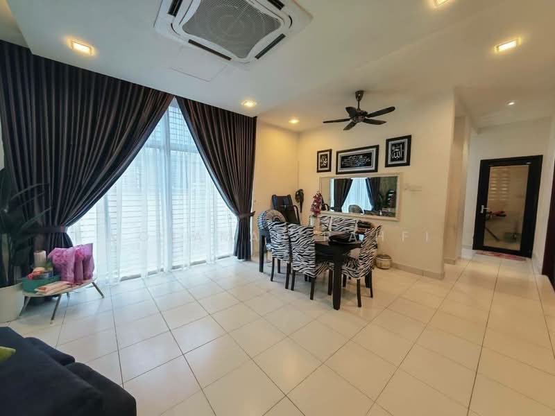 Rumah Kluster untuk Dijual di Iskandar Puteri (Nusajaya) (Johor) - Mohamad Rahfi - Living Room - PropertyGuru.com.my