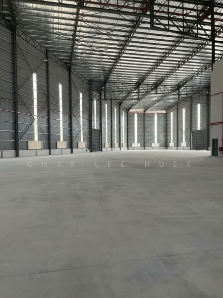 Warehouse for Rent in Seksyen U10 (Shah Alam) - Chak Lee Huey - Interior - PropertyGuru.com.my