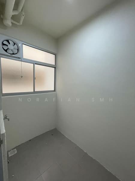 Kondominium untuk Disewa di Residensi Sateria - Norafian SMH - PropertyGuru.com.my
