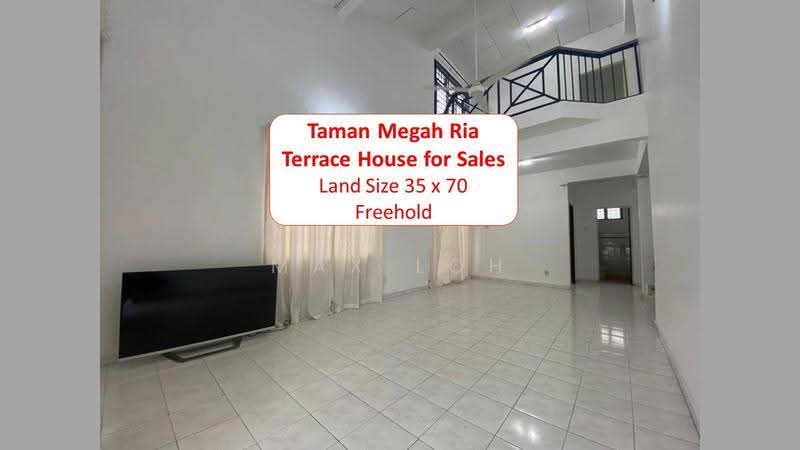Semi-Detached House for Sale in Taman Megah Ria (Masai) - Max Loh - Living Room - PropertyGuru.com.my