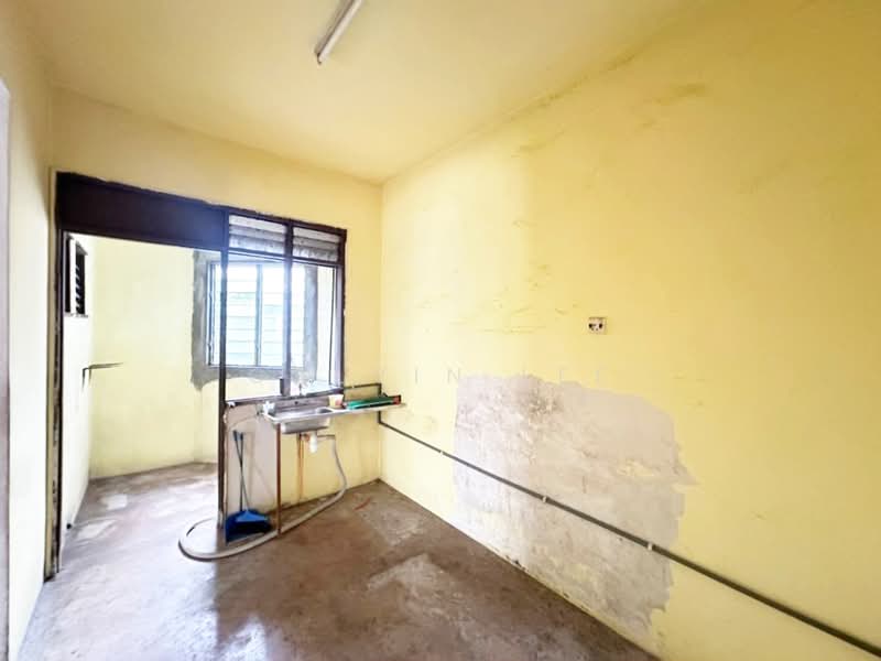 Rumah Flat untuk Dijual di Taman Megah Ria - Calvin Lee - PropertyGuru.com.my