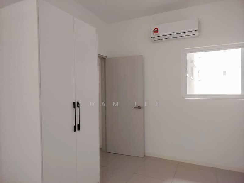 Pangsapuri untuk Dijual di Nadayu 801 - Adam Lee - Bedroom - PropertyGuru.com.my