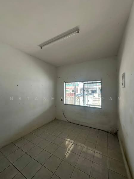 Rumah Teres 2 Tingkat untuk Dijual di Kampung Jalan Kebun (Shah Alam) - Natasha Shadan - Interior - PropertyGuru.com.my