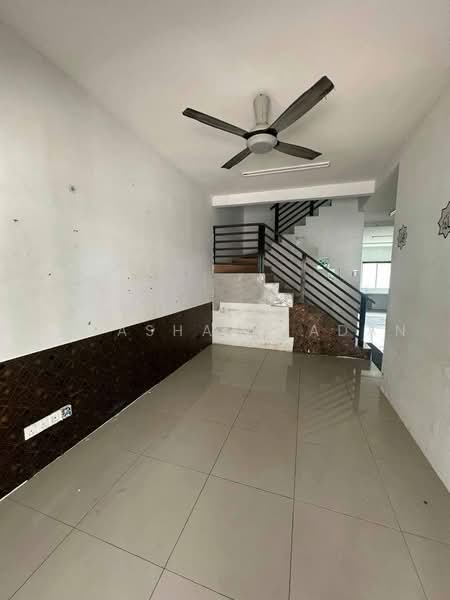 Rumah Teres 2 Tingkat untuk Dijual di Kampung Jalan Kebun (Shah Alam) - Natasha Shadan - Interior - PropertyGuru.com.my