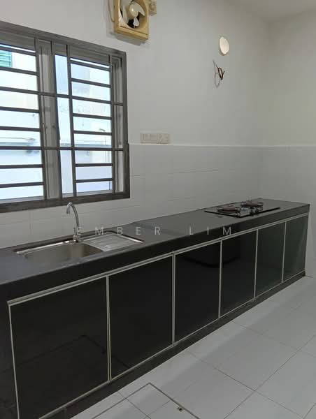 2-storey Terraced House for Rent in Taman Nusa Sentral (Iskandar Puteri (Nusajaya)) - Ember Lim - Kitchen - PropertyGuru.com.my
