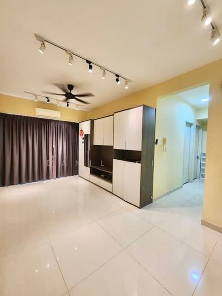 Servis Apartment untuk Dijual di Damai Hillpark - Danilo Lim - Living Room - PropertyGuru.com.my