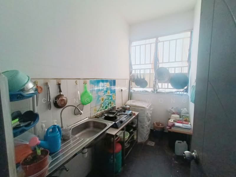 Kondominium untuk Dijual di The Palm Condominium - Ching Hui Wong - Kitchen - PropertyGuru.com.my