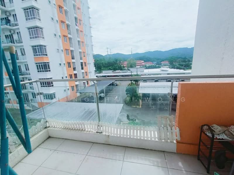 Kondominium untuk Dijual di The Palm Condominium - Ching Hui Wong - Balcony - PropertyGuru.com.my