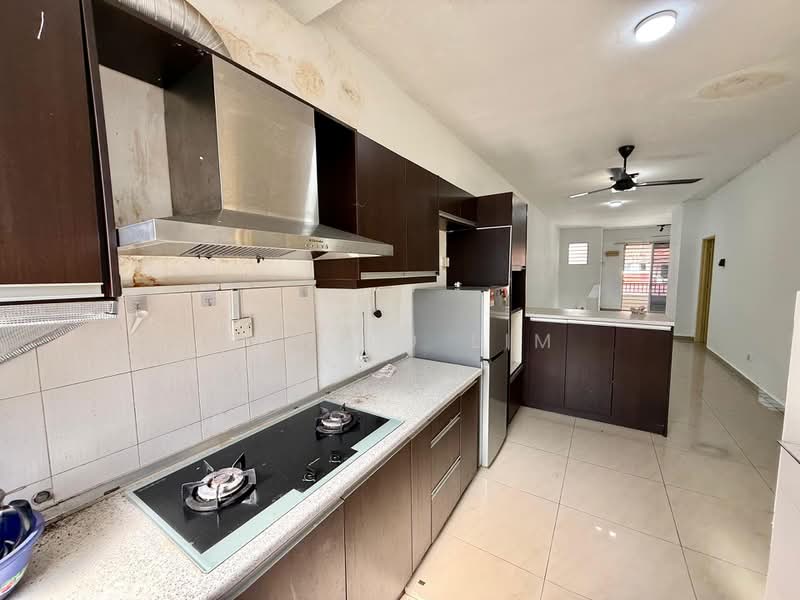 Rumah Bandar untuk Dijual di Balakong (Selangor) - Danilo Lim - Kitchen - PropertyGuru.com.my