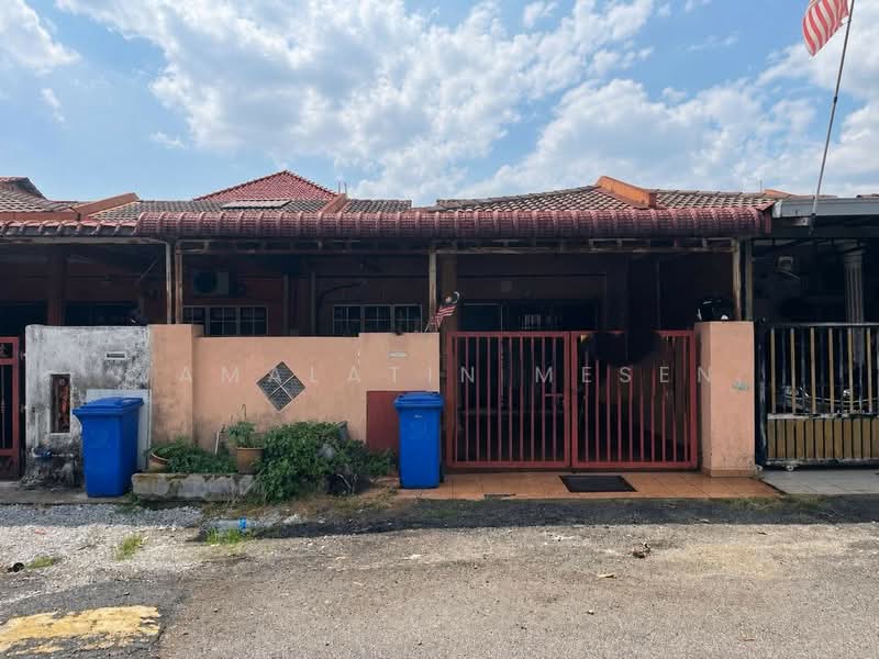 1-storey Terraced House for Sale in Shah Alam (Selangor) - Jamalatin Mesen - Exterior - PropertyGuru.com.my