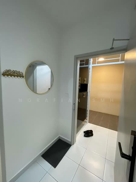 Kondominium untuk Disewa di Residensi Sateria - Norafian SMH - Entrance - PropertyGuru.com.my