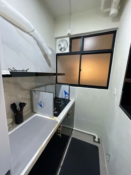 Kondominium untuk Disewa di Residensi Sateria - Norafian SMH - Kitchen - PropertyGuru.com.my