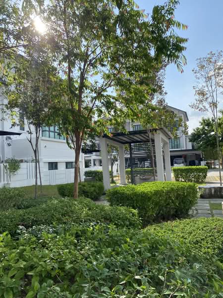 Rumah Teres 2-Tingkat untuk Dijual di Puchong (Selangor) - Ms Sim - Exterior - PropertyGuru.com.my