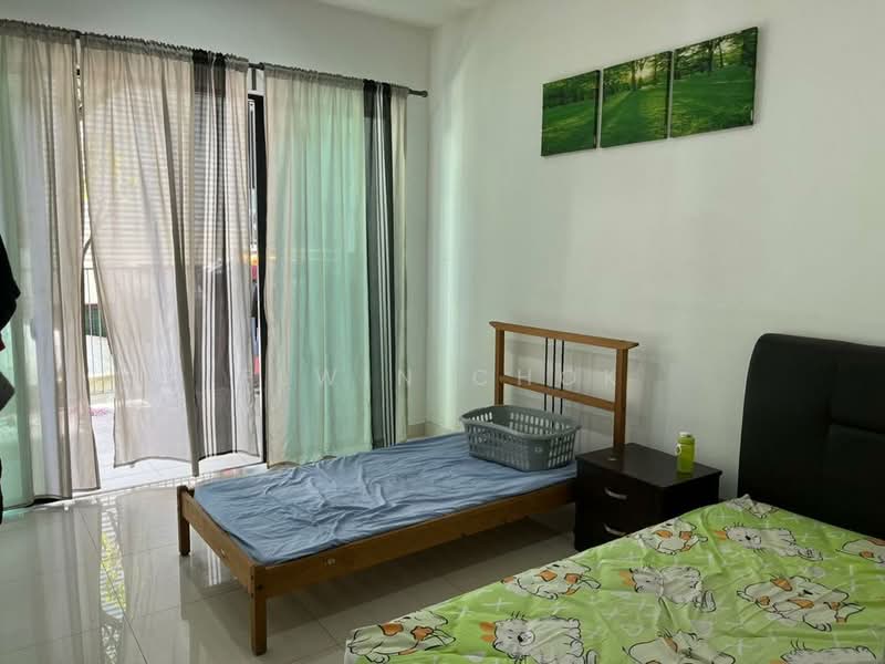 Rumah Teres 3 Tingkat untuk Dijual di Duta Villa (Setia Alam) - Elwin Chok - Bedroom - PropertyGuru.com.my