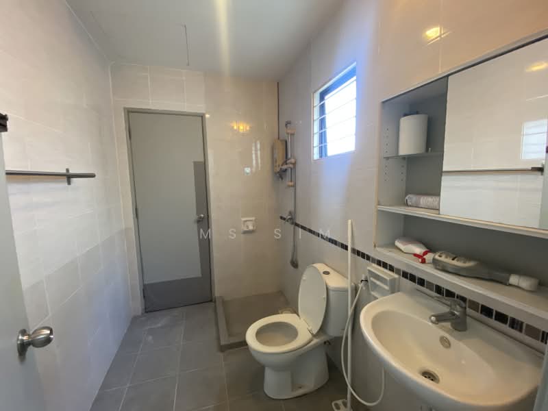 Townhouse for Sale in Bandar Bukit Puchong 2 (Puchong) - Ms Sim - Bathroom - PropertyGuru.com.my