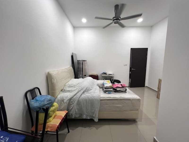 2-storey Terraced House for Sale in Bandar Kinrara Seksyen 1 (Bandar Kinrara) - Mak Oliver - Bedroom - PropertyGuru.com.my