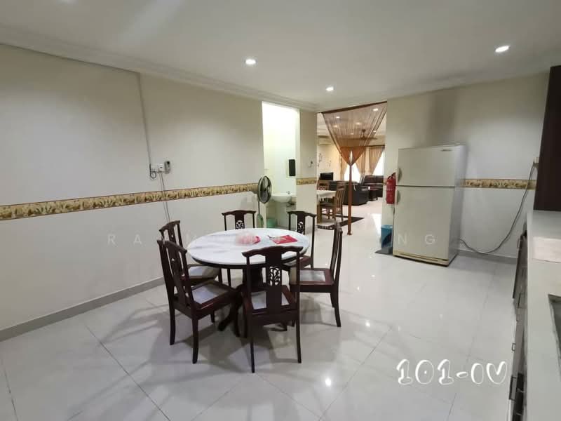 Semi-Detached House for Rent in Taman Aman Perdana (Kapar) - Raymond Cheng - Dining Room - PropertyGuru.com.my