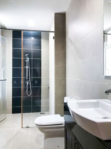 Condominium for Rent at Gurney Paragon - Andrew Chong - Bathroom - PropertyGuru.com.my