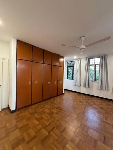 Rumah Banglo untuk Disewa di Bangsar (Kuala Lumpur) - Selvie M. - Bedroom - PropertyGuru.com.my