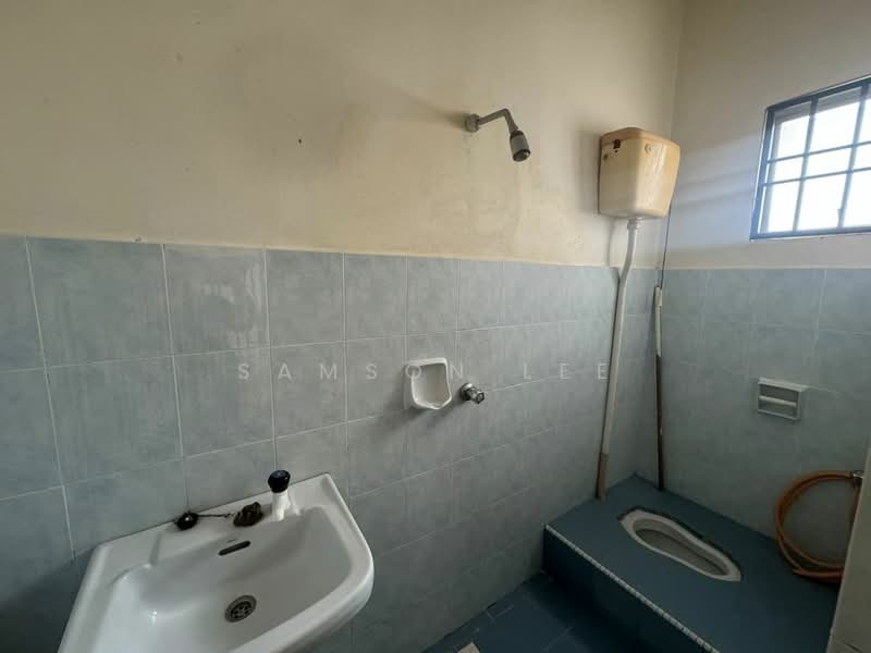 Pangsapuri untuk Dijual di Beringin - Samson Lee - Bathroom - PropertyGuru.com.my