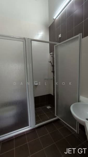 Rumah Teres 2 Tingkat untuk Dijual di Setia Indah 9 (Setia Alam) - Daniel Kok - Bathroom - PropertyGuru.com.my