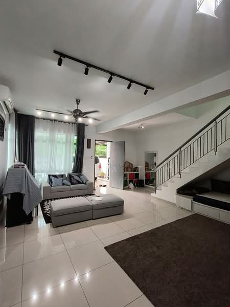 Rumah Teres 2 Tingkat untuk Dijual di Bandar Seri Alam (Masai) - Queena Thye - Living Room - PropertyGuru.com.my