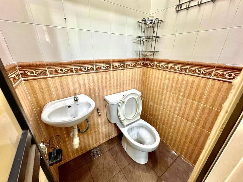 Bungalow House untuk Dijual di Kajang (Selangor) - Nadzmie Nasir - Bathroom - PropertyGuru.com.my