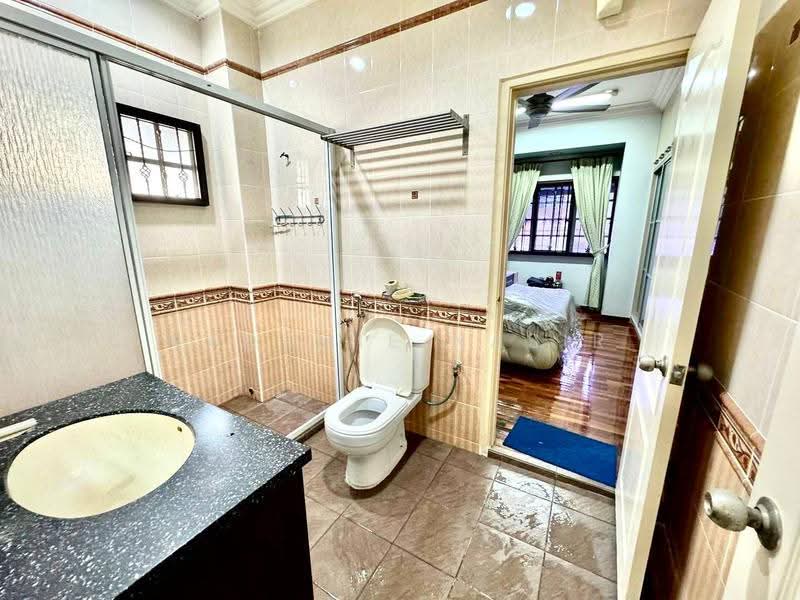 Bungalow House untuk Dijual di Kajang (Selangor) - Nadzmie Nasir - Bathroom - PropertyGuru.com.my