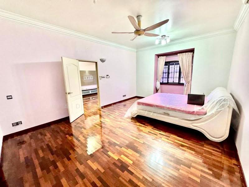Bungalow House untuk Dijual di Kajang (Selangor) - Nadzmie Nasir - Bedroom - PropertyGuru.com.my