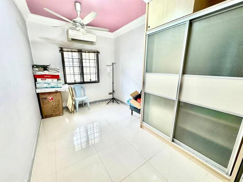 Bungalow House untuk Dijual di Kajang (Selangor) - Nadzmie Nasir - Bedroom - PropertyGuru.com.my