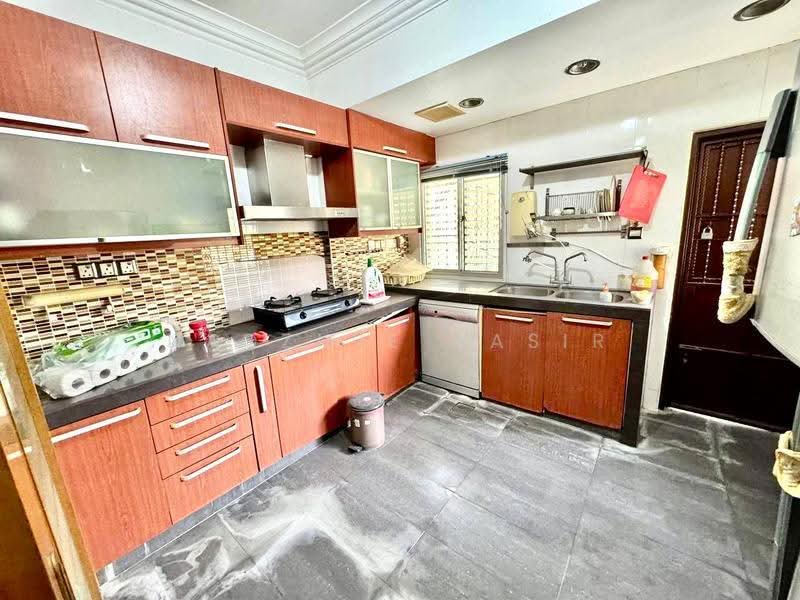 Bungalow House untuk Dijual di Kajang (Selangor) - Nadzmie Nasir - Kitchen - PropertyGuru.com.my