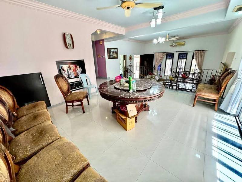 Bungalow House untuk Dijual di Kajang (Selangor) - Nadzmie Nasir - Living Room - PropertyGuru.com.my